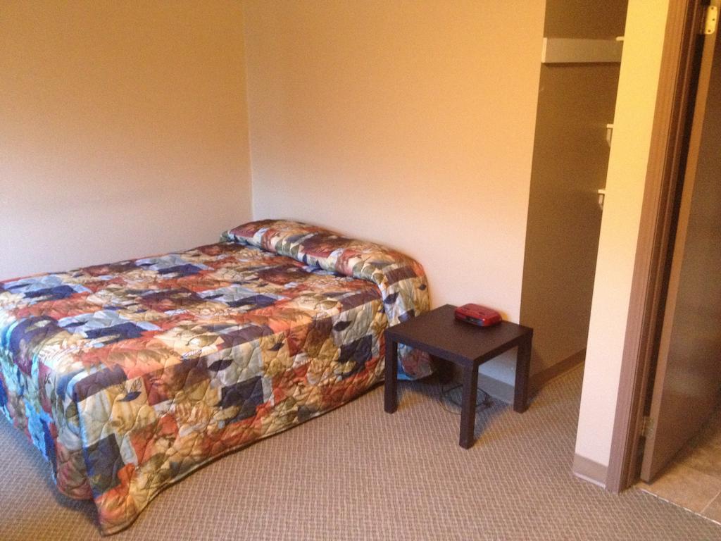 Chubby'S Bar & Motel Belle Plaine Kamer foto